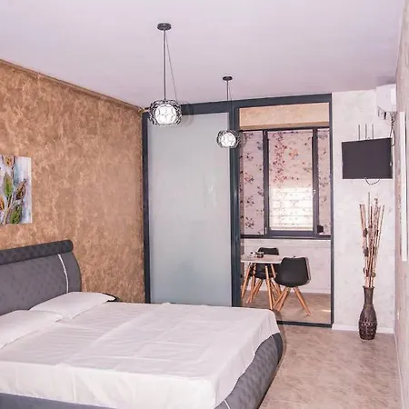 Apartament Garsoniera Building Stefan